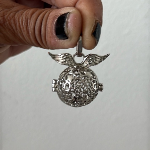 Jewelry - Vintage Silver Winged Pendant